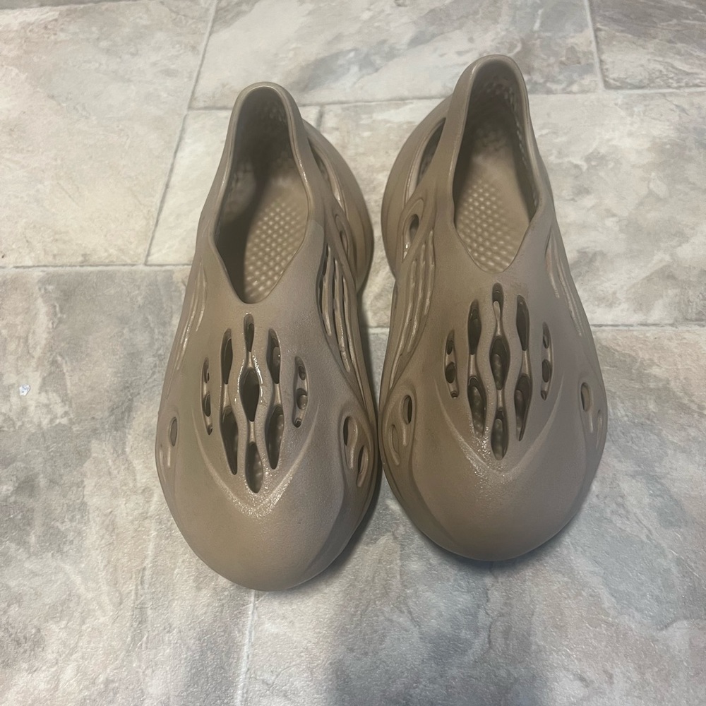 Yeezy Foam Runner